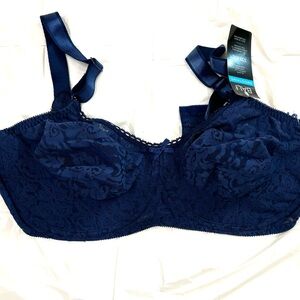 Bally size 40 DD bra new with tags